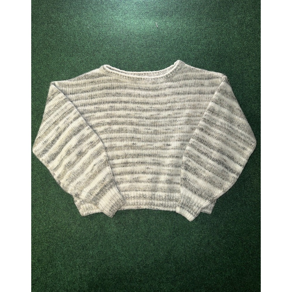 Hollister Grey White Striped Knit Sweater Womens XS Long Sleeve Crew Neck Boxy